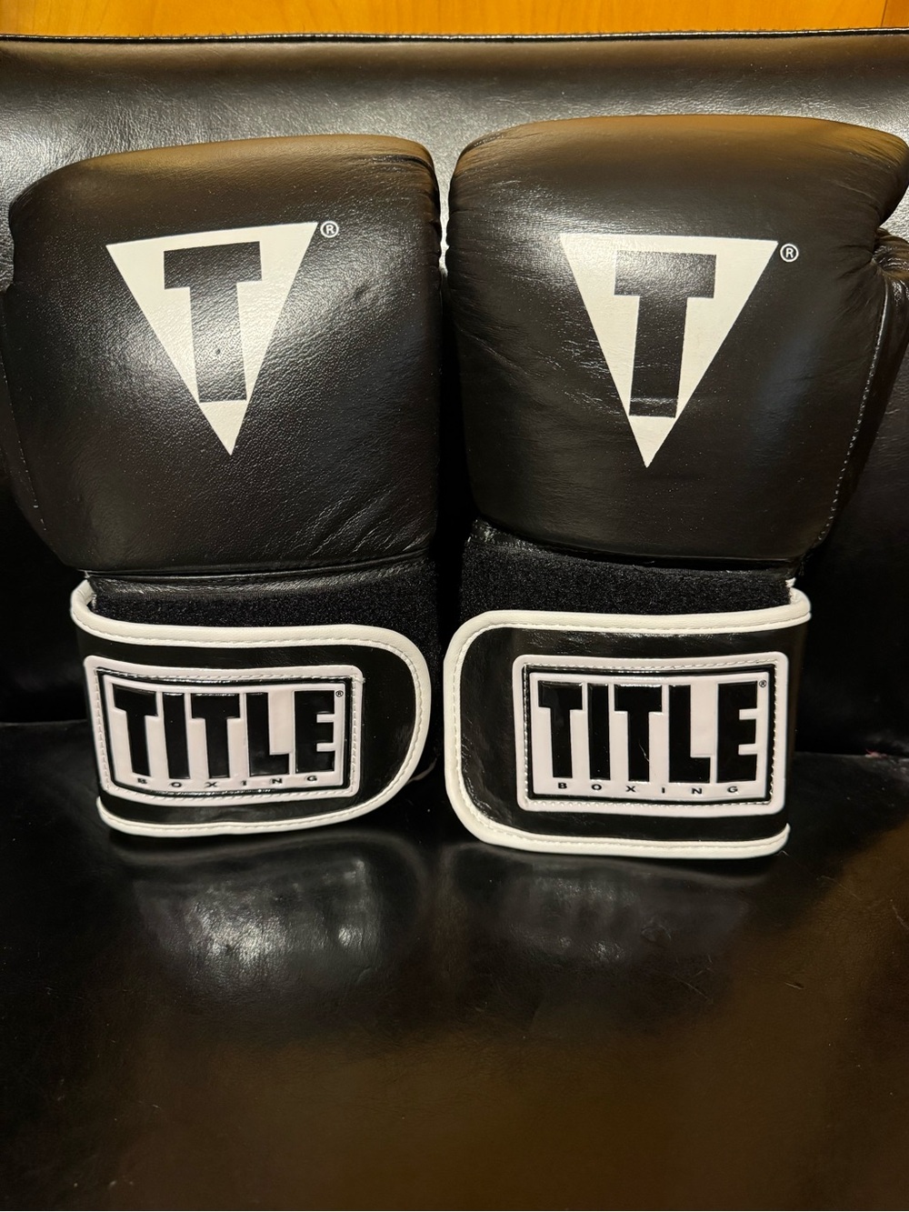 TITLE Boxing Black and White pro leather Training Gloves and wraps - Picture 2 of 10